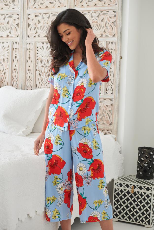Luxe Woven Revere Collar Cropped Leg Pyjama Set